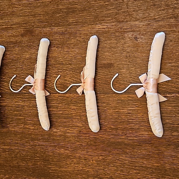 Infant Satin Padded Hangers with Bows, 5 Total - Picture 6 of 8